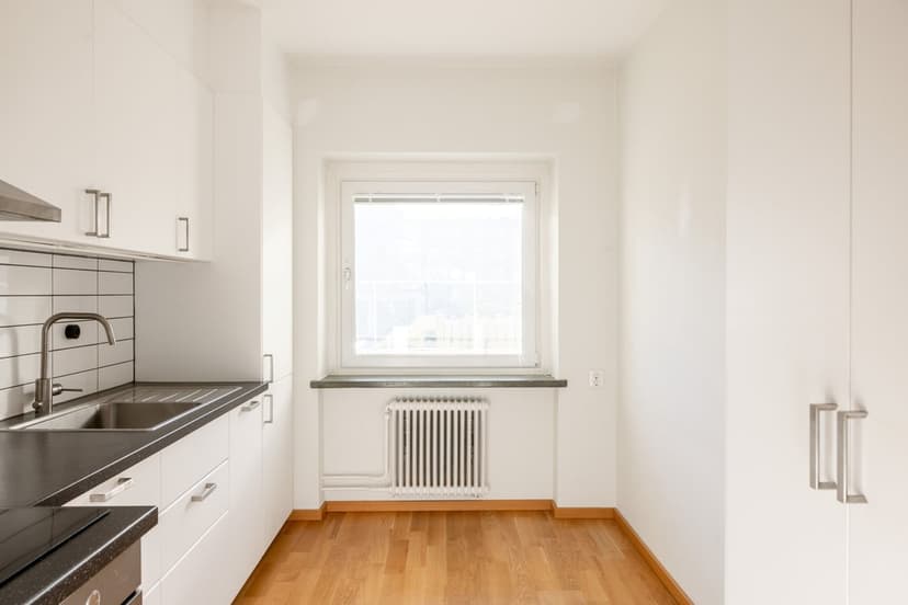 Liljeborgsgatan 12B, Trelleborg - Renovert toromsleilighet med balkong og lyse overflater gjennomgående!